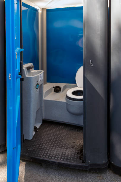 Best Portable toilet rental cost  in Pendleton, IN